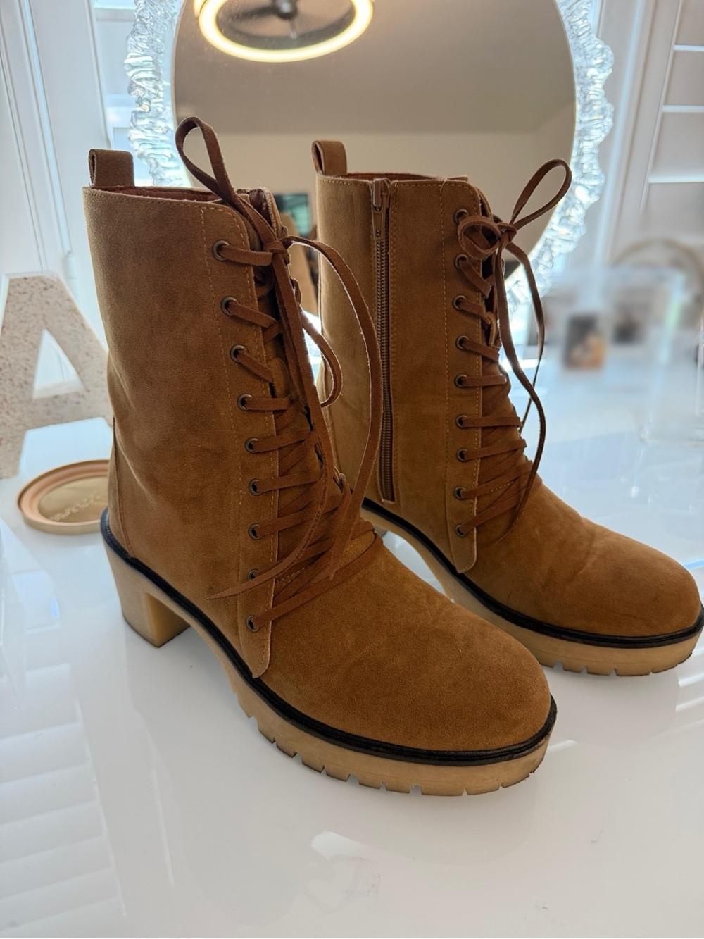 VICI Danny lace up boots